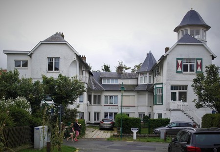 Bortierlaan 27 à 35, La Panne, 'Bouquet des Dunes' (© T. Verhofstadt, photo 2019)