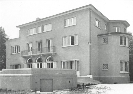 Rue Maria de dorlodot 4, Suarlée, Château de la Bouverie (© Dumont, Dumont & Van Goethem, Quelques travaux d'architecture, [1939], p. 44)