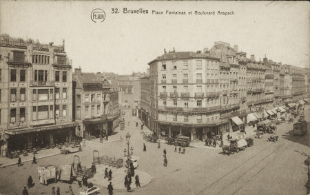 Entrée des toilettes publiques, place Fontainas, carte postale, collection cartes postales du Fonds Belfius – Académie royale de Belgique