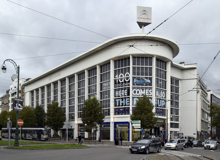 Place de l'Yser 7, Bruxelles, Citroën, showroom (© ARCHistory, photo 2017)