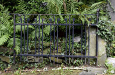 Avenue des Ormeaux 10, Uccle, grille en fer forgé (© APEB, photo 2017)