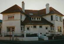 Albert Dumontlaan 17 et Bortierlaan 5, La Panne, Villas 'Chez Bonne Maman' et 'Chez Bon Papa' (© T. Verhofstadt, photo 2001)